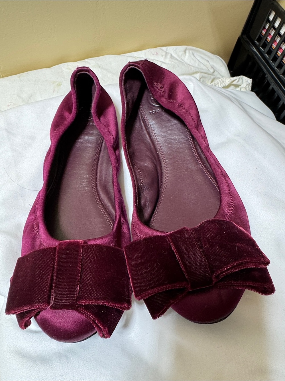 Tory Burch Velvet Bow Ballet Flats in Burgundy